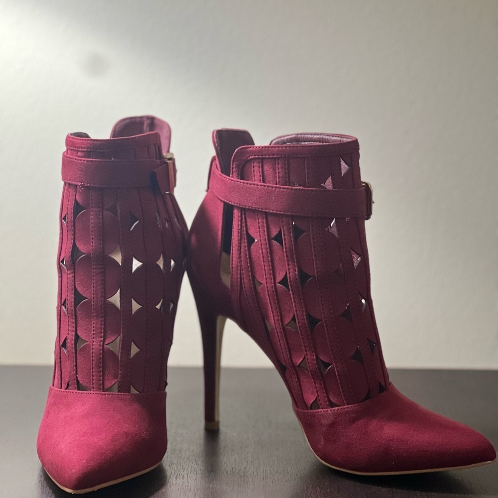 Elegant Burgundy Women's Heels